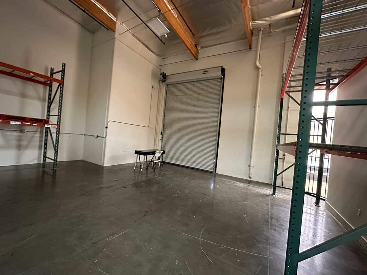 9027 Canoga Ave Canoga Park CA - Area inside property