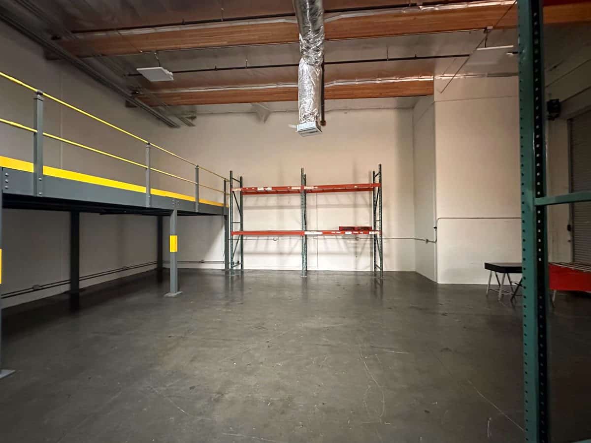 9027 Canoga Ave Canoga Park CA - Area inside the property