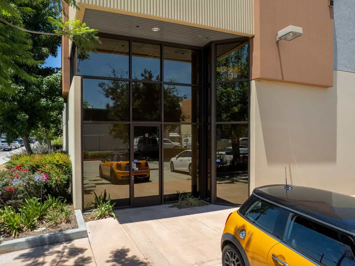 9027 Canoga Ave Canoga Park CA - Building Entrance