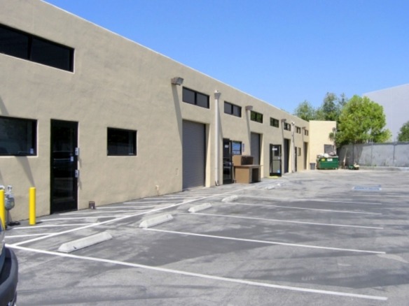 8841-8863 Canoga Ave