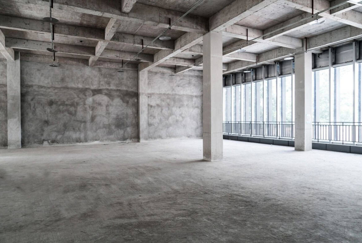 concrete commercial-building in san fernando valley